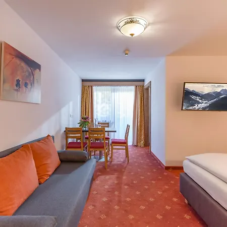 Отель Lifthotel