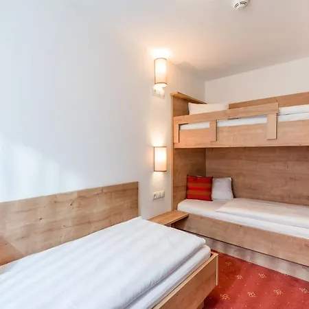 Lifthotel Готель 3*